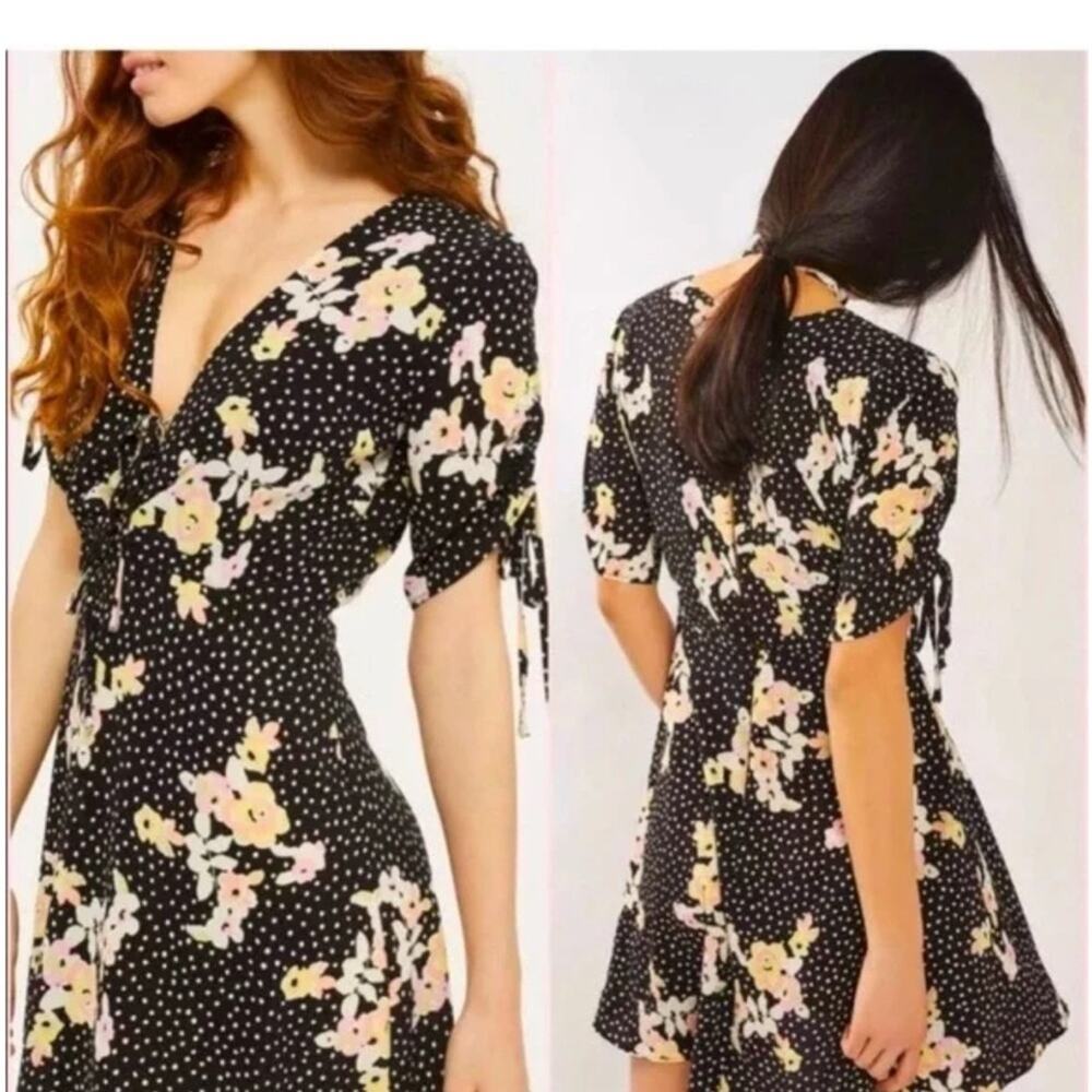 Topshop Floral Spot Tie Tea Dress Polka Dot Mini Sz 4 Black/ White